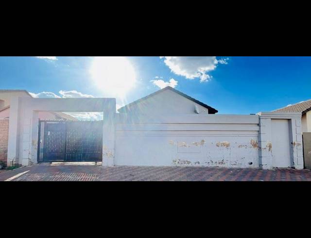 2 BEDROOM PROPERTY TO RENT IN COSMO CITY